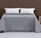 Colcha de Verano con volantes, para cama. Termosellada, fina y ligera en varios colores. SIN FUNDA DE COJÍN